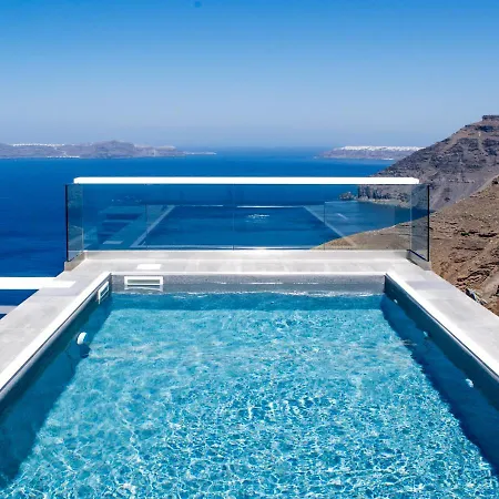 Thireas Hotel Fira (Santorini)