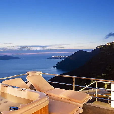 Thireas Hotel Fira (Santorini)