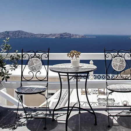 Thireas Fira (Santorini)